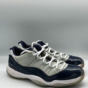 Jordan 11 Low Georgetown. Size 10.5
